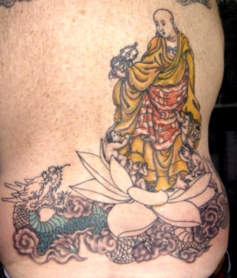 chrysanthemum flower tattoo. 地蔵. じぞう